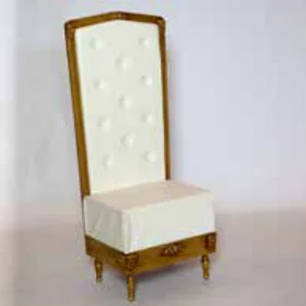 Trono